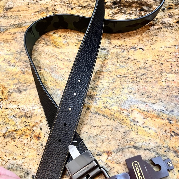 Coach mens reversible camo belt - Picture 4 of 4